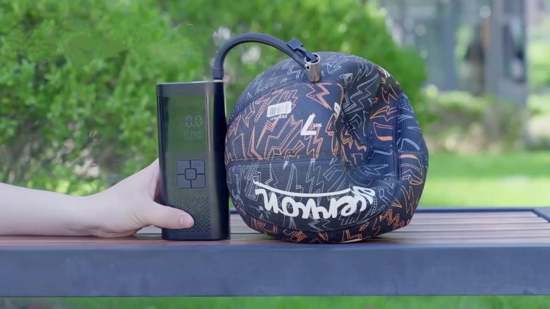 Digital lufttrykkmåler med luftpåfylling